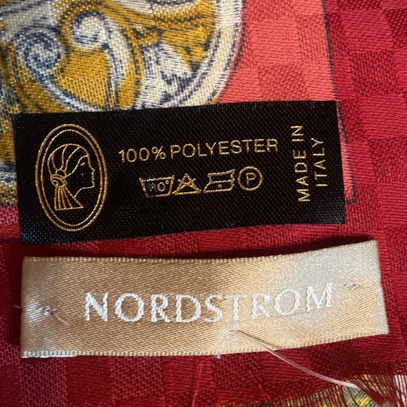 NWT Nordstrom made in Italy red green gold large square 35x35 wrap scarf shawl - Picture 5 of 7